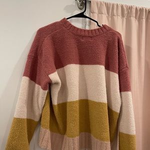 xl block color sweater super stretchy!